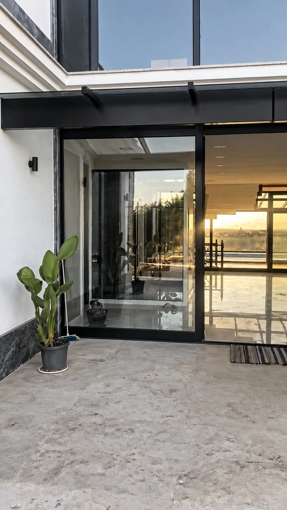 Afyon Davulga Özel Villa Projesi giriş alanı ve alüminyum kapı sistemi